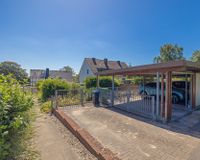 Mit Stellplatz und Doppel-Carport